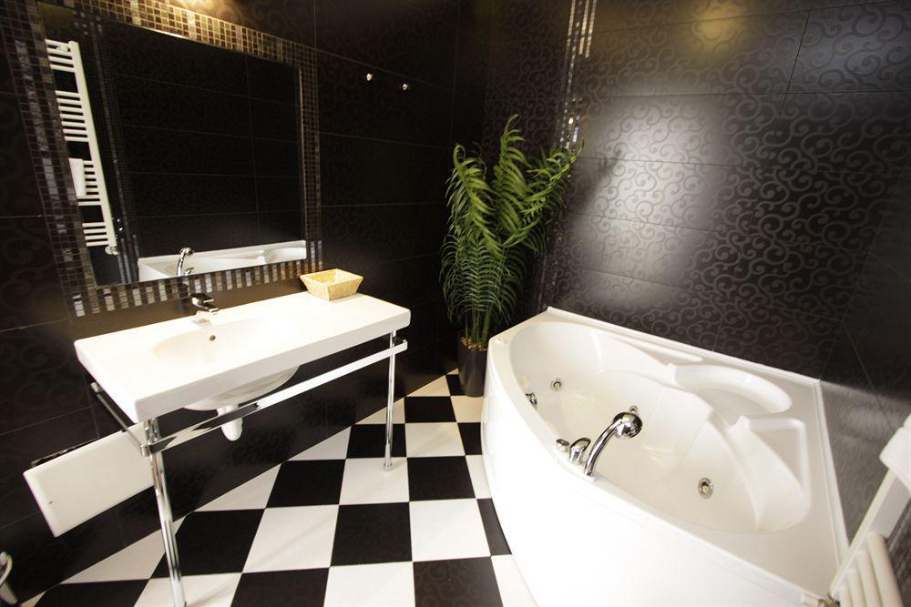 Hotel Paradise Airport Forlì Eksteriør bilde