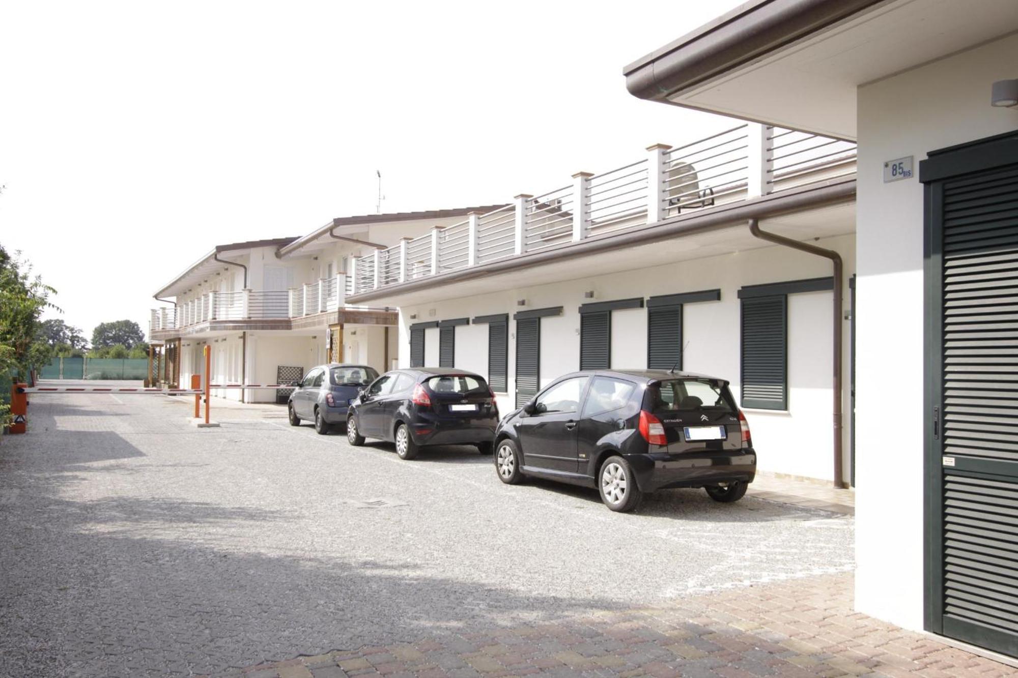 Hotel Paradise Airport Forlì Eksteriør bilde