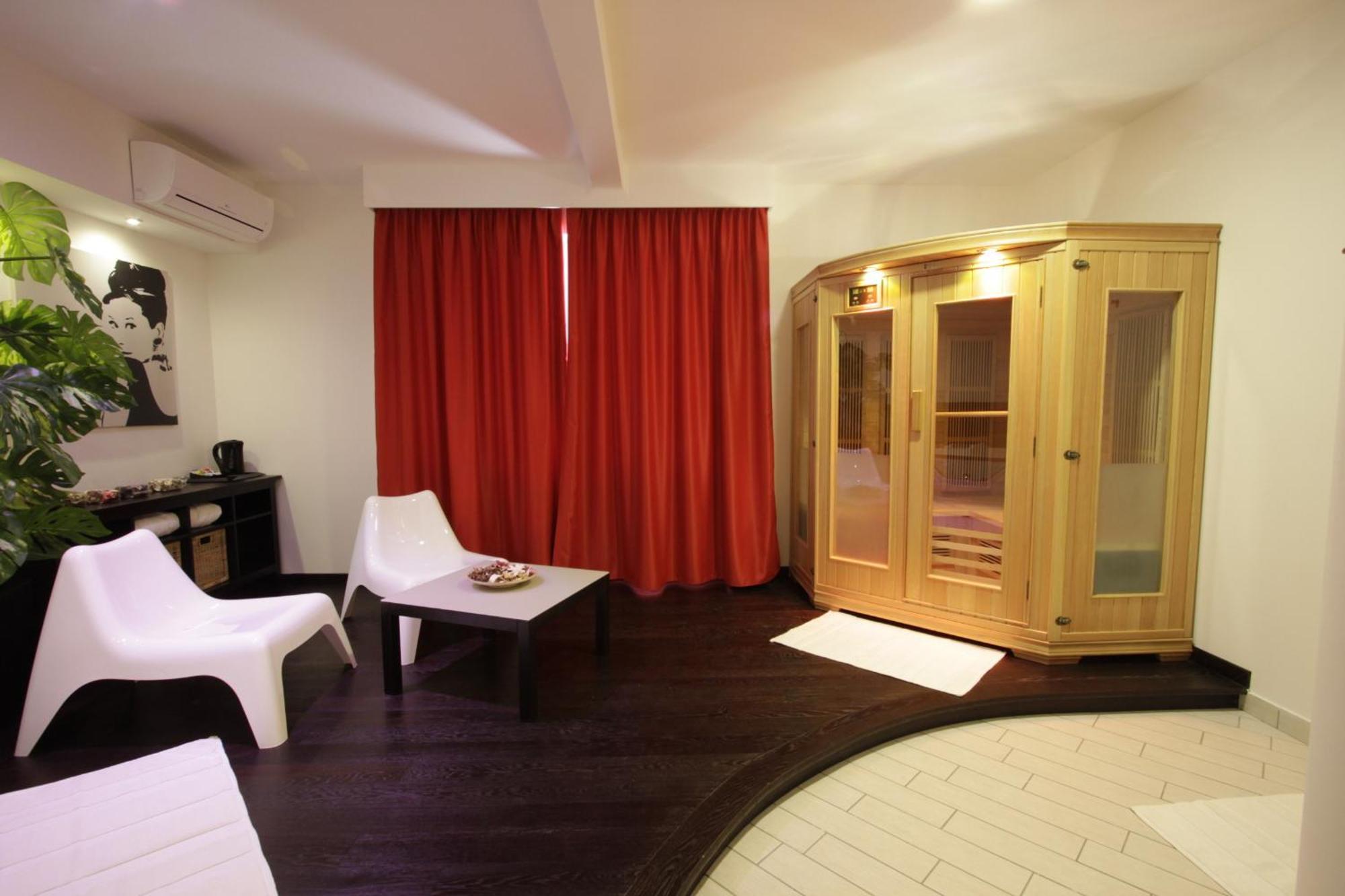 Hotel Paradise Airport Forlì Eksteriør bilde