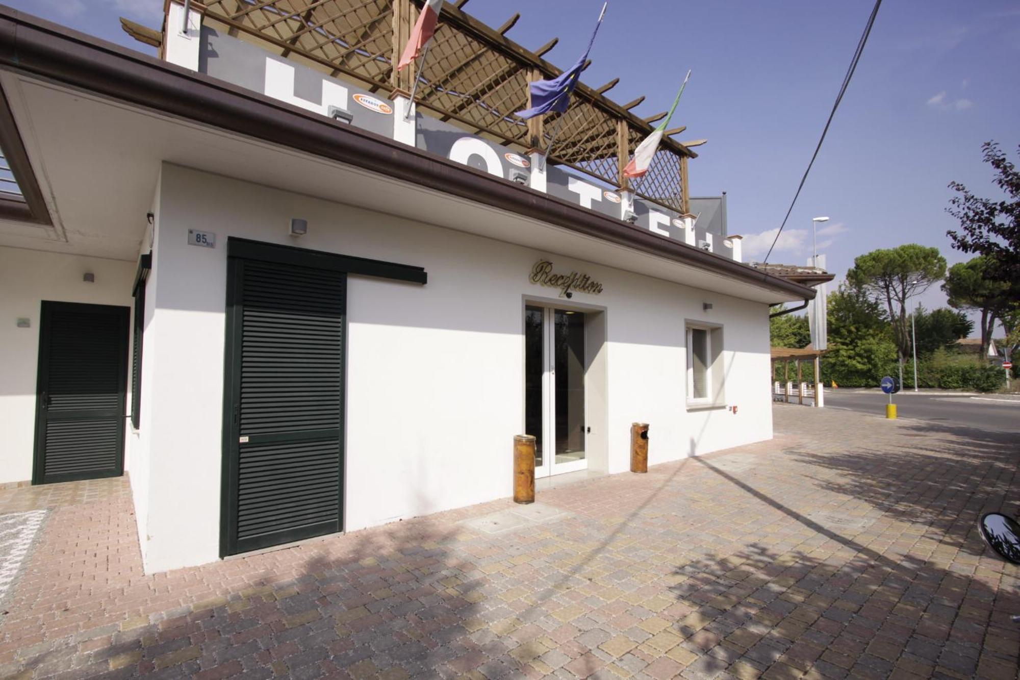 Hotel Paradise Airport Forlì Eksteriør bilde