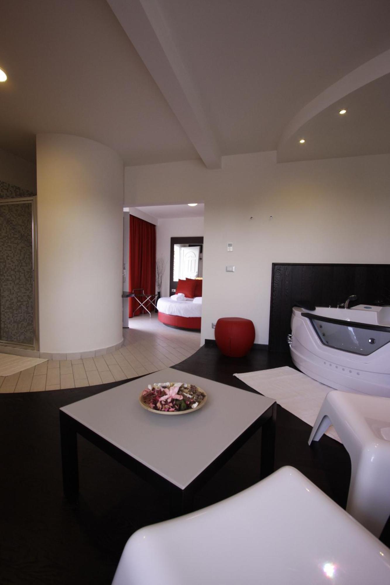 Hotel Paradise Airport Forlì Eksteriør bilde